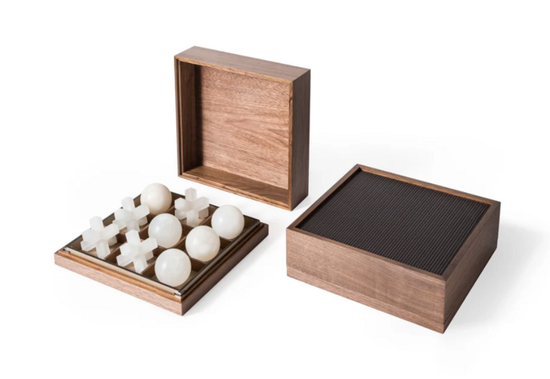Pinetti Tic Tac Toe